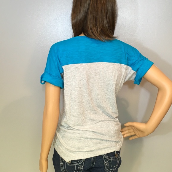 Express One Pocket Turquoise/Grey Relaxed Top - Picture 2 of 6